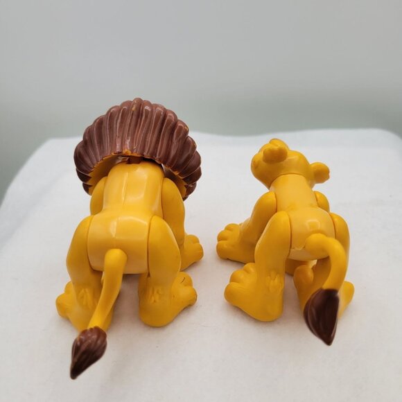 Fisher Price Animal Families LIONS & ELEPHANT Figures Jointed Vintage 1995 - Picture 8 of 11